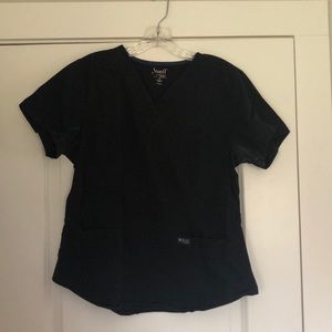 Black swell by Sanibel scrub top